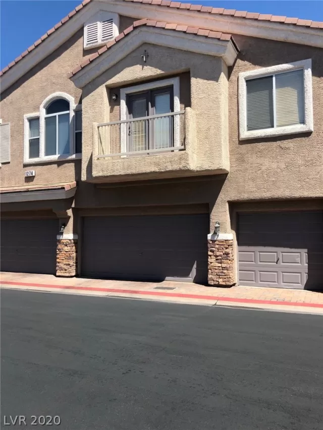 MLS: 2205771 Condo For Sale