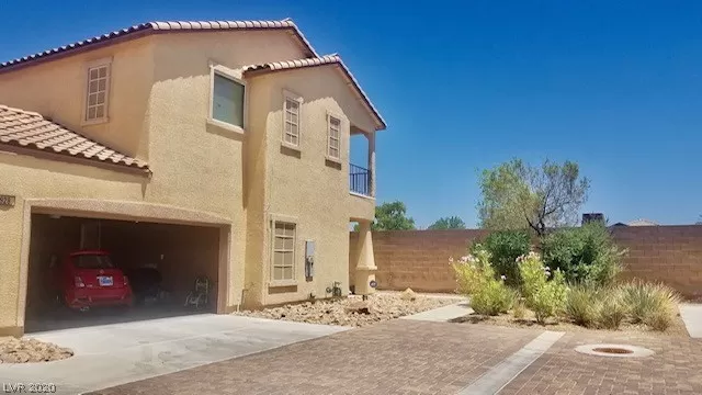 MLS: 2205795 Condo For Sale