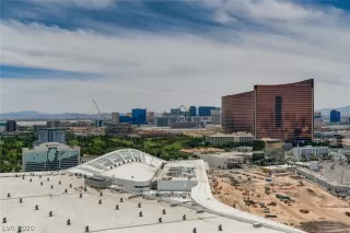 Photo #4: 2205820 Listing