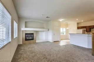 Photo #5: 2205826 Listing