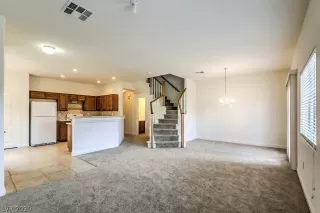 Photo #6: 2205826 Listing