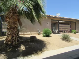 Photo #2: 2205853 Listing 