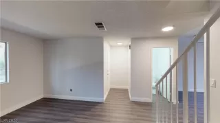 Photo #6: 2205862 Listing 