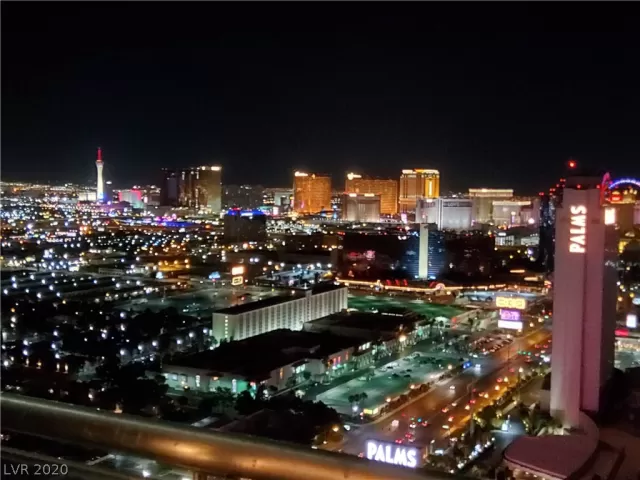 MLS: 2205886 Condo For Sale