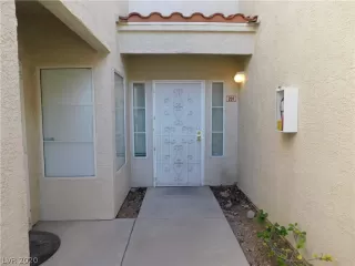 Photo #2: 2205894 Listing 