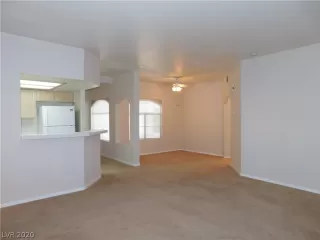 Photo #5: 2205894 Listing 