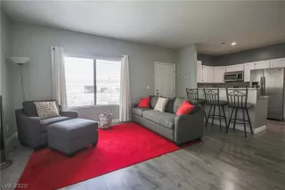 Photo #6: 2205906 Listing