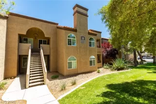 Photo #1: 2205922 Listing 