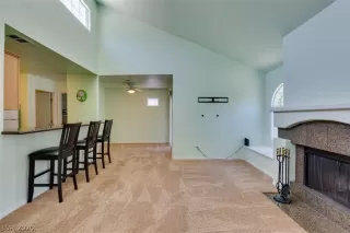 Photo #4: 2205922 Listing 