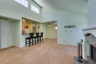 Photo #5: 2205922 Listing 