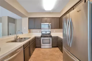 Photo #5: 2206002 Listing 