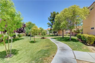 Photo #5: 2206003 Listing