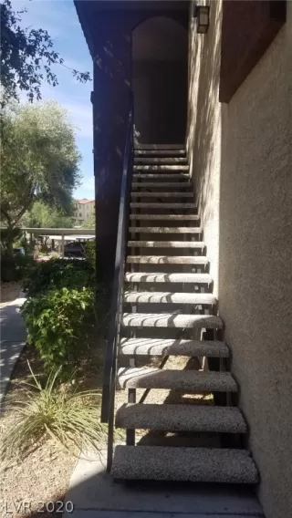 Photo #1: 2206045 Listing 