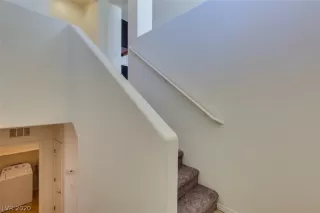 Photo #3: 2206071 Listing 