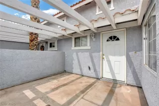 Photo #3: 2206087 Listing 