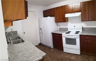 Photo #6: 2206093 Listing 