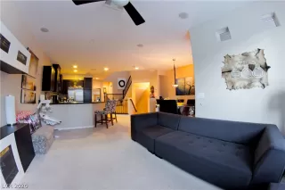 Photo #1: 2206096 Listing 