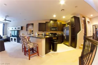 Photo #5: 2206096 Listing 