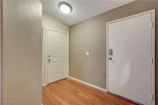 Photo #5: 2206117 Listing 