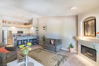 Photo #6: 2206139 Listing