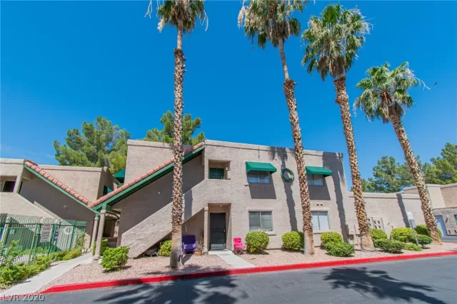 MLS: 2206159 Condo For Sale