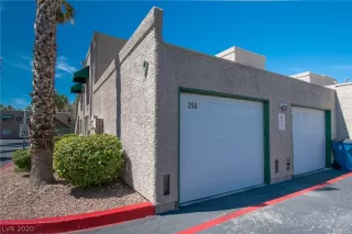 Photo #2: 2206159 Listing