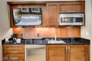 Photo #5: 2206184 Listing