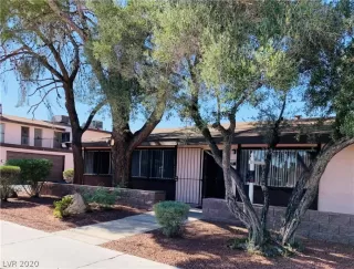 Photo #1: 2206205 Listing