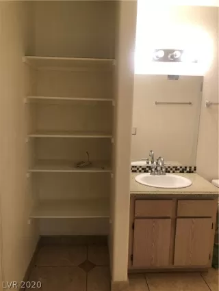 Photo #1: 2206237 Listing 