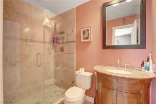 Photo #3: 2206249 Listing