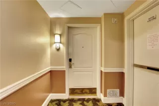 Photo #4: 2206279 Listing