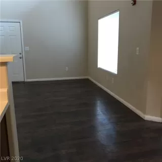 Photo #6: 2206283 Listing