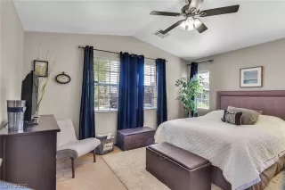 Photo #6: 2206320 Listing