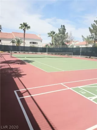 Photo #6: 2206397 Listing