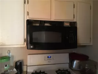 Photo #5: 2206448 Listing