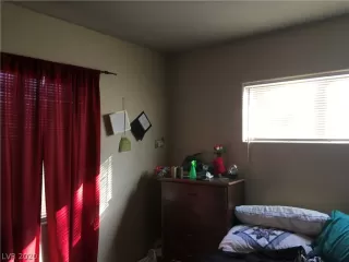 Photo #6: 2206448 Listing