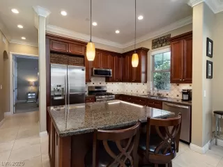 Photo #6: 2206503 Listing 