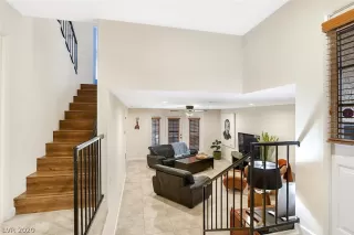 Photo #3: 2206553 Listing