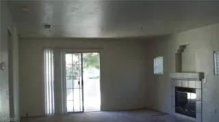 Photo #2: 2206561 Listing 