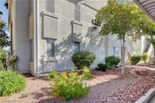 Photo #2: 2206566 Listing 