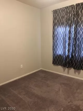 Photo #2: 2206592 Listing