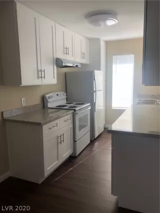 Photo #4: 2206624 Listing 