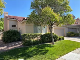 Photo #1: 2206689 Listing 