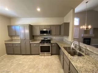 Photo #2: 2206689 Listing 