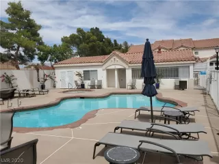 Photo #2: 2206699 Listing 