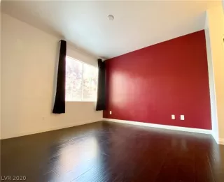 Photo #4: 2206708 Listing