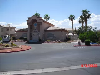 Photo #3: 2206731 Listing 