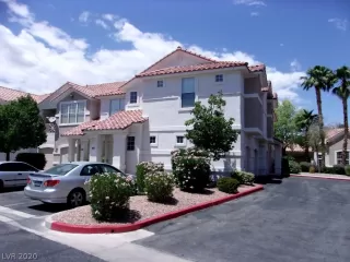 Photo #1: 2206741 Listing
