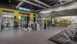 Photo #2: 2206748 Listing