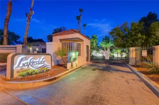 Photo #6: 2206750 Listing